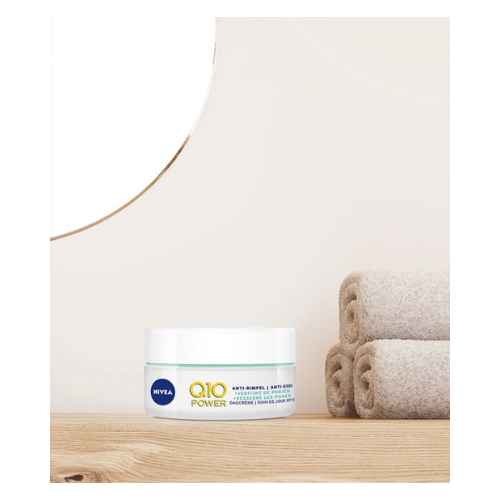 NIVEA Q10 POWER Crème de Jour Anti-Rides Visage - Affinage des Pores - Peaux Mixtes à Grasses - SPF 15 - Crème au Q10 et extrait d'algues - 50 ml