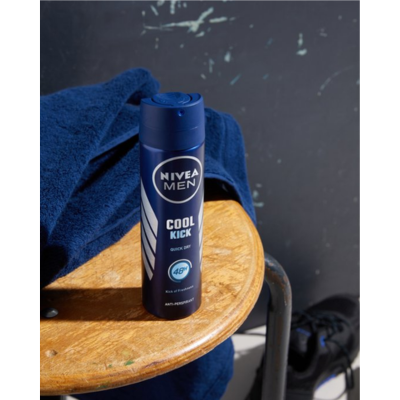 NIVEA MEN Cool Kick Deodorant Spray - Anti-Transparant Deo - 72u Bescherming - Voordeelverpakking - 6 x 150 ml